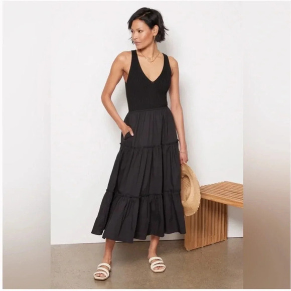 Evereve Dresses & Skirts - Evereve Arya Rib Knit V-neck Tank w/flowy, ruffle tier dress, Medium, Like new